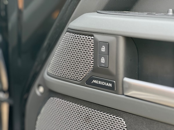 Used Land Rover Defender 2024 for sale - 75055047: Photo 12