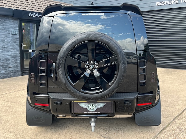 Used Land Rover Defender 2024 for sale - 75055047: Photo 32