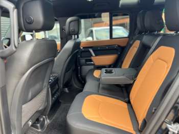 Used Land Rover Defender 2024 for sale - 75055047: Photo