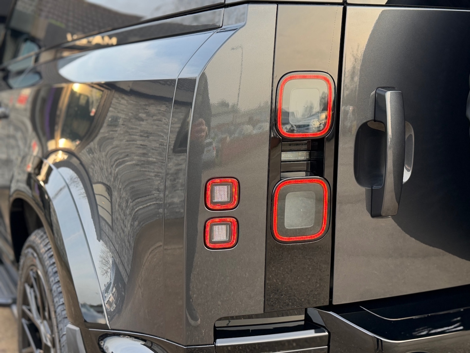 Used Land Rover Defender 2025 for sale - 76979569: Photo 18