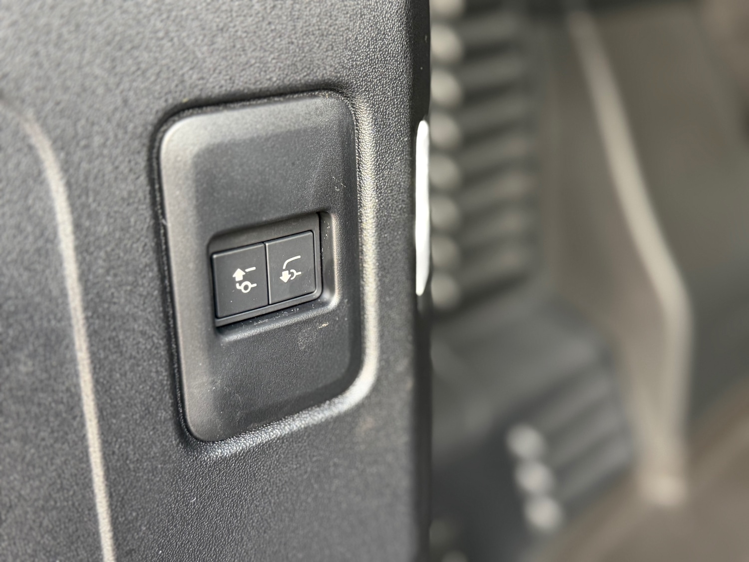 Used Land Rover Defender 2025 for sale - 76979569: Photo 20