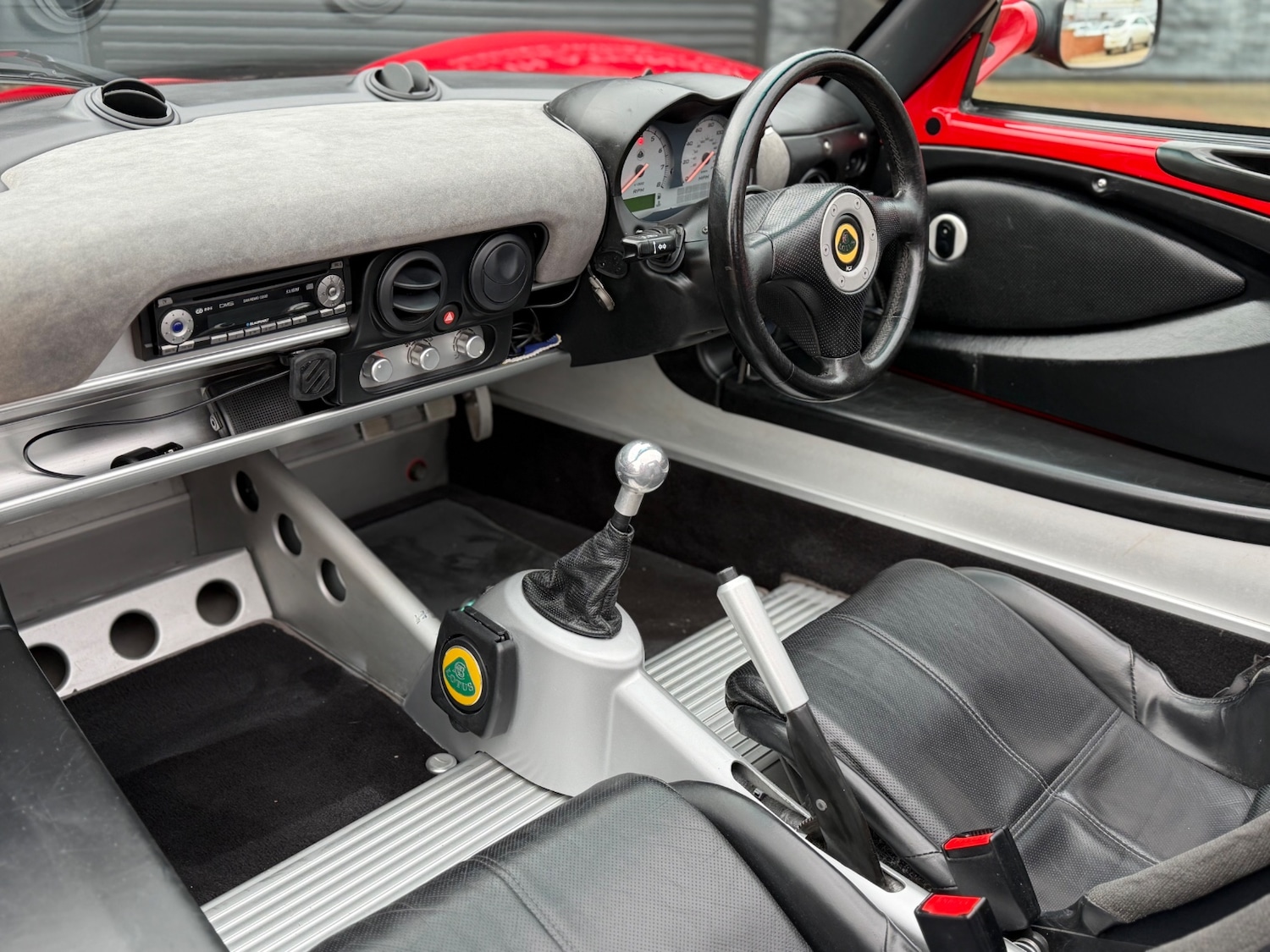 Used Lotus Elise 2004 for sale - 77300328: Photo 5