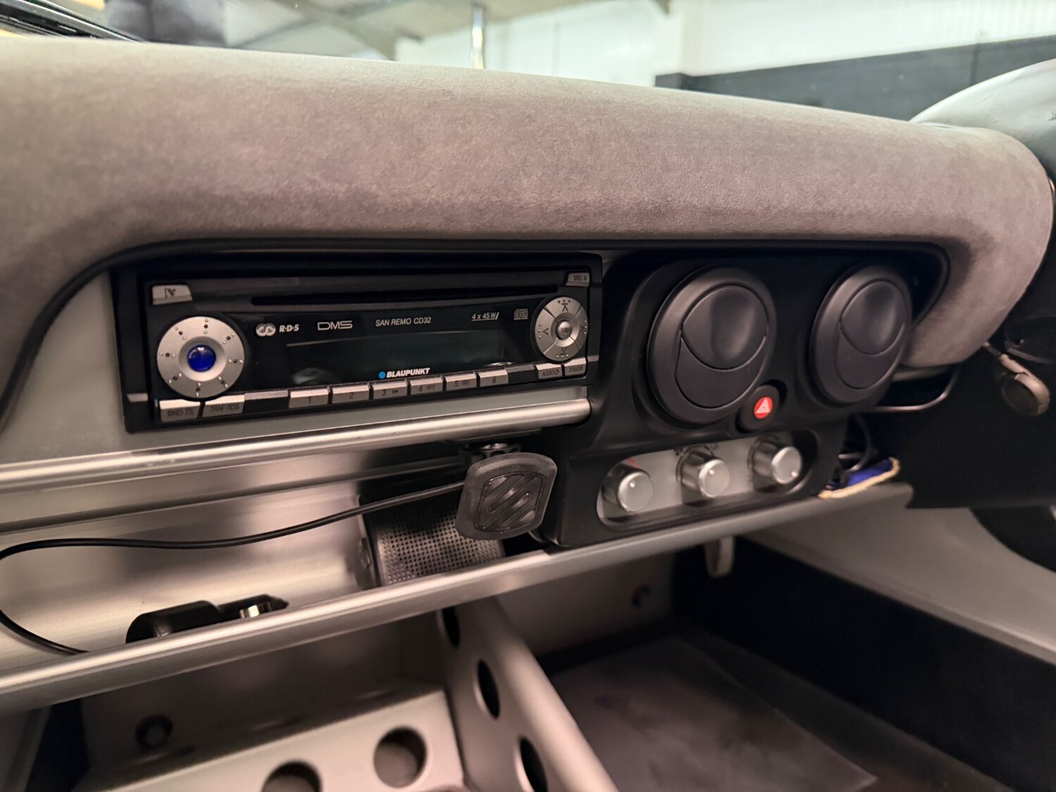 Used Lotus Elise 2004 for sale - 77300328: Photo 52