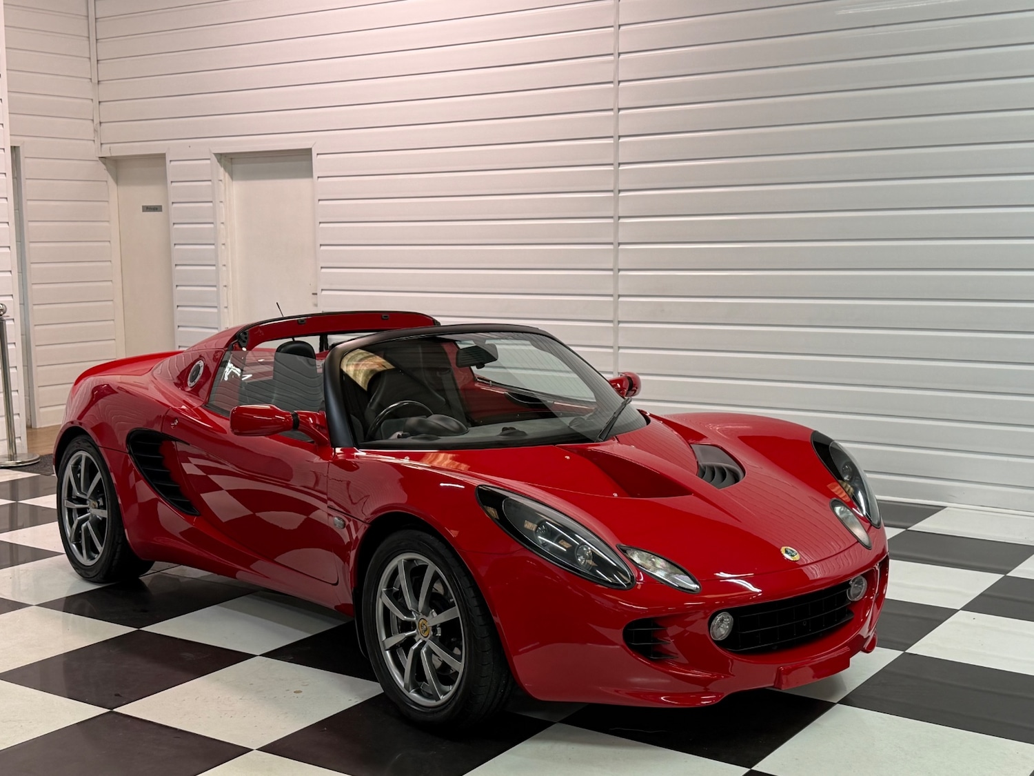 Used Lotus Elise 2004 for sale - 77300328: Photo 65