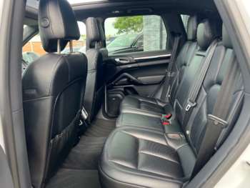 Used Porsche Cayenne 2017 for sale - 75025851: Photo