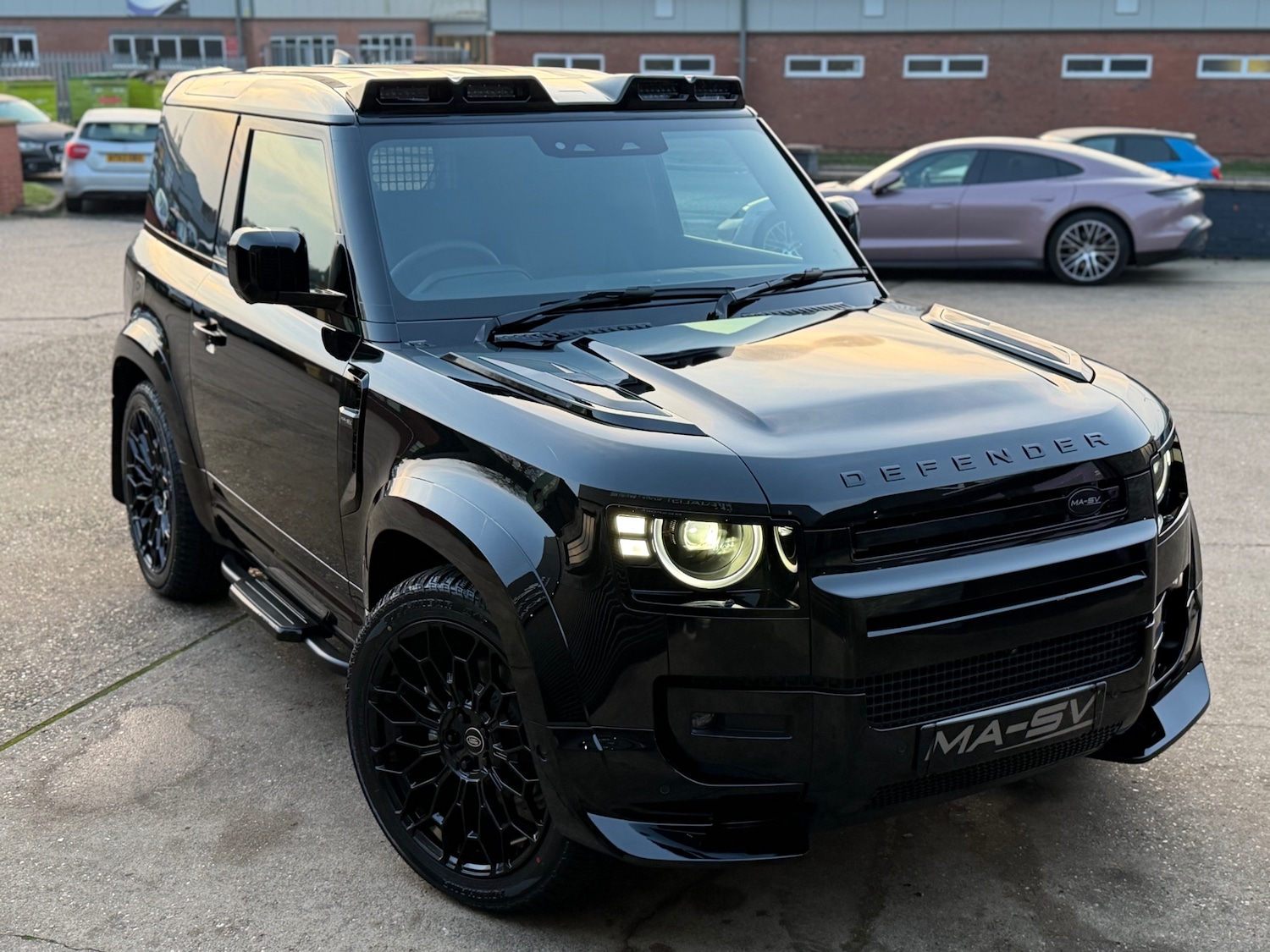 Used Land Rover Defender 2025 for sale - 76982919: Photo 19