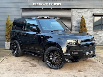 Used Land Rover Defender 2025 for sale - 76982919: Photo