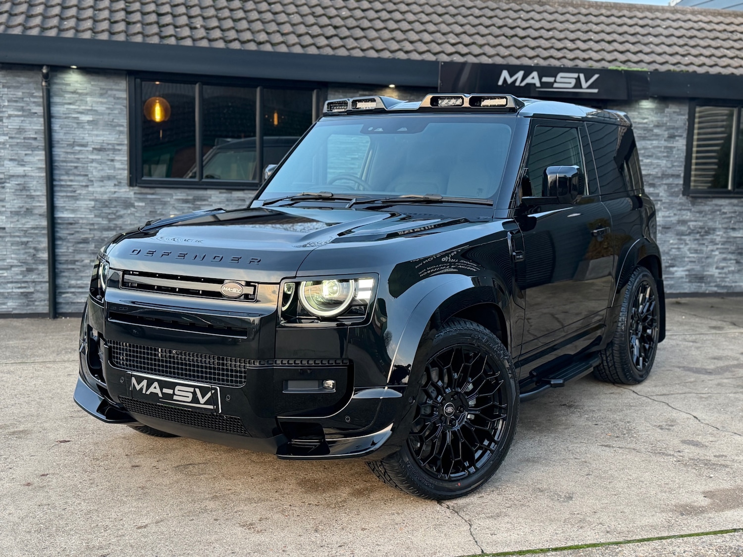 Used Land Rover Defender 2025 for sale - 76982919: Photo 21