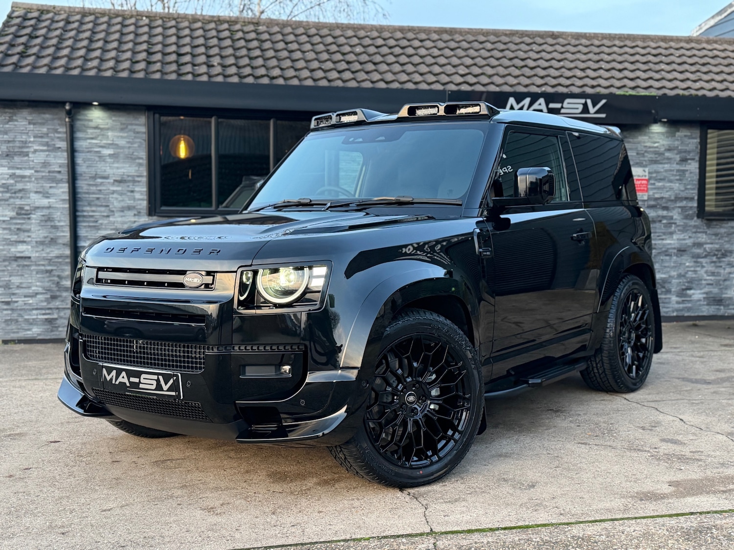 Used Land Rover Defender 2025 for sale - 76982919: Photo 22