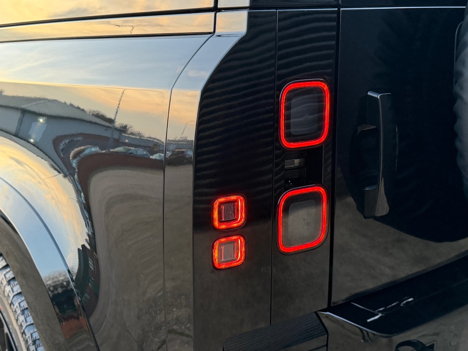 Used Land Rover Defender 2025 for sale - 76982919: Photo 25