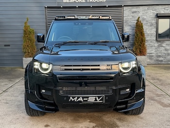 Used Land Rover Defender 2025 for sale - 76982919: Photo