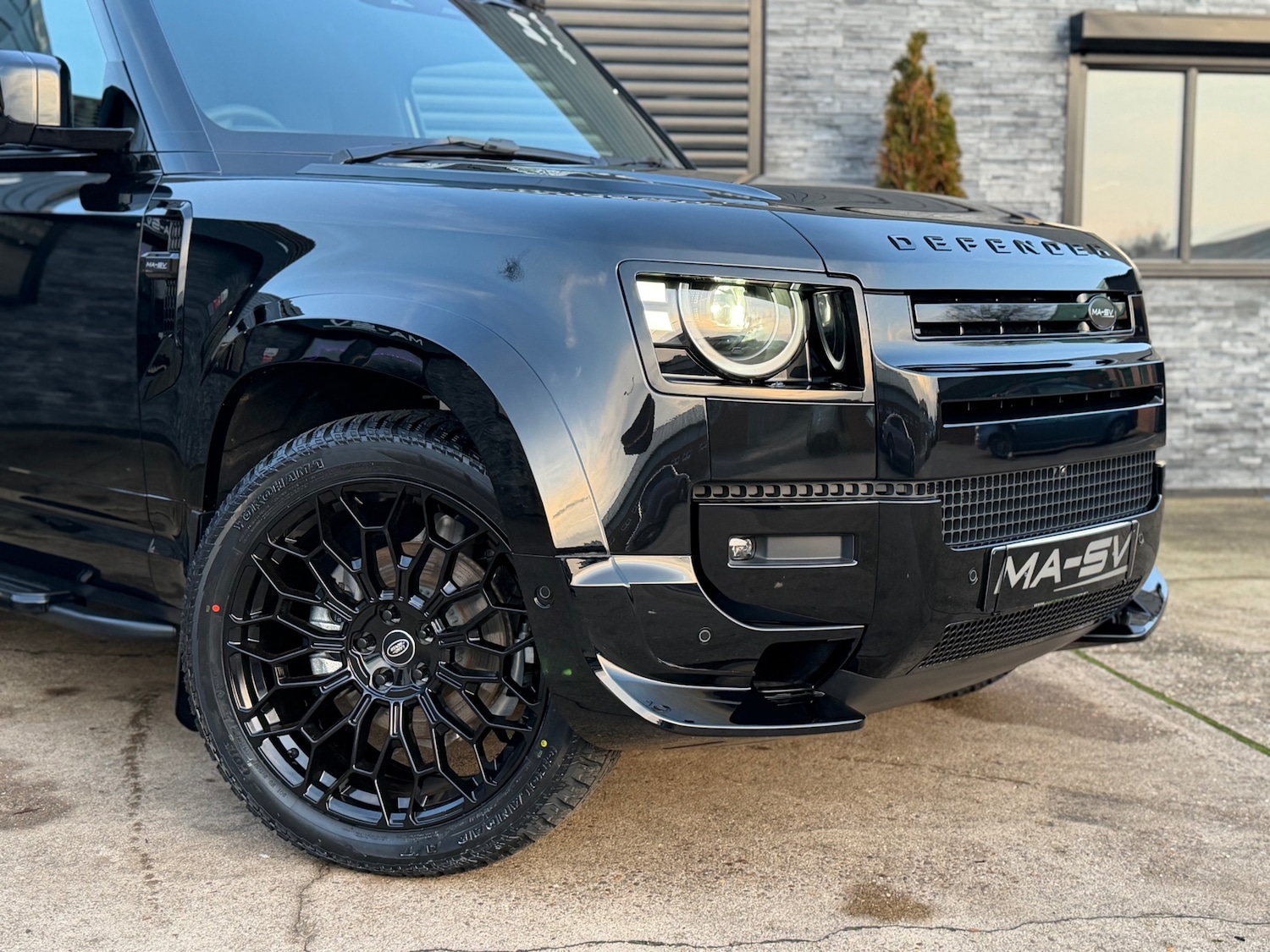 Used Land Rover Defender 2025 for sale - 76982919: Photo 30