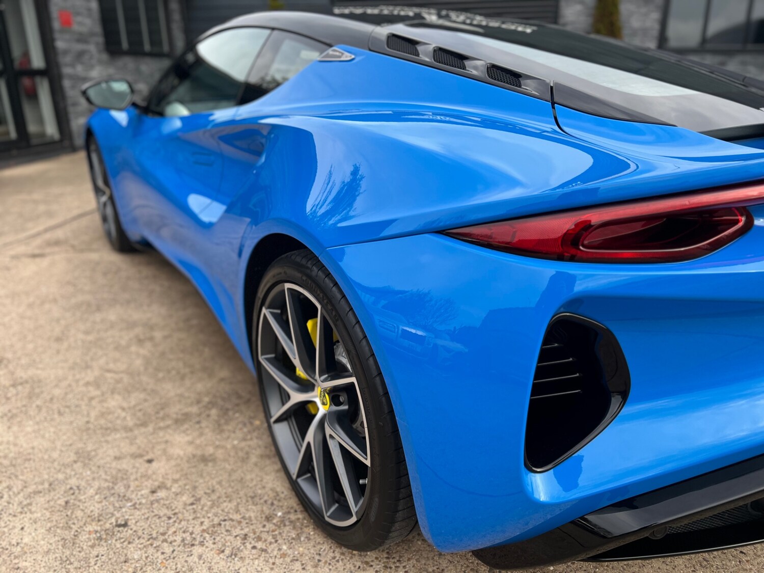 Used Lotus Emira 2023 for sale - 76381881: Photo 27