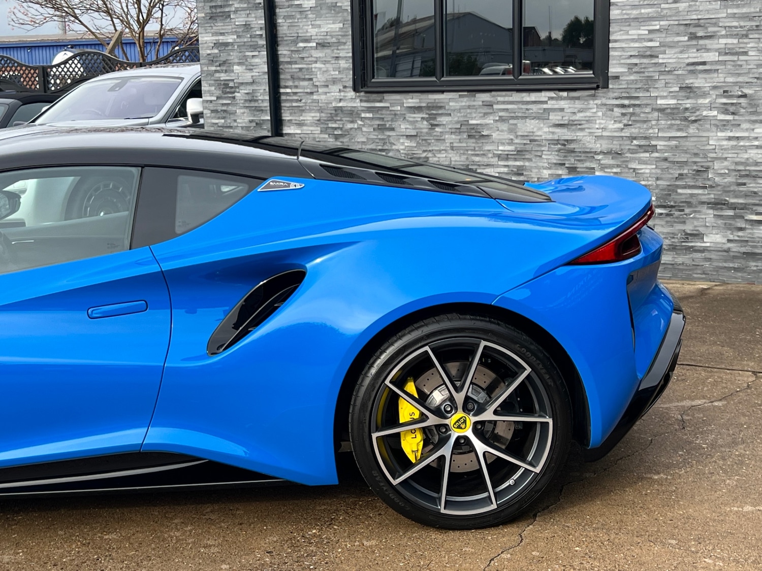 Used Lotus Emira 2023 for sale - 76381881: Photo 8