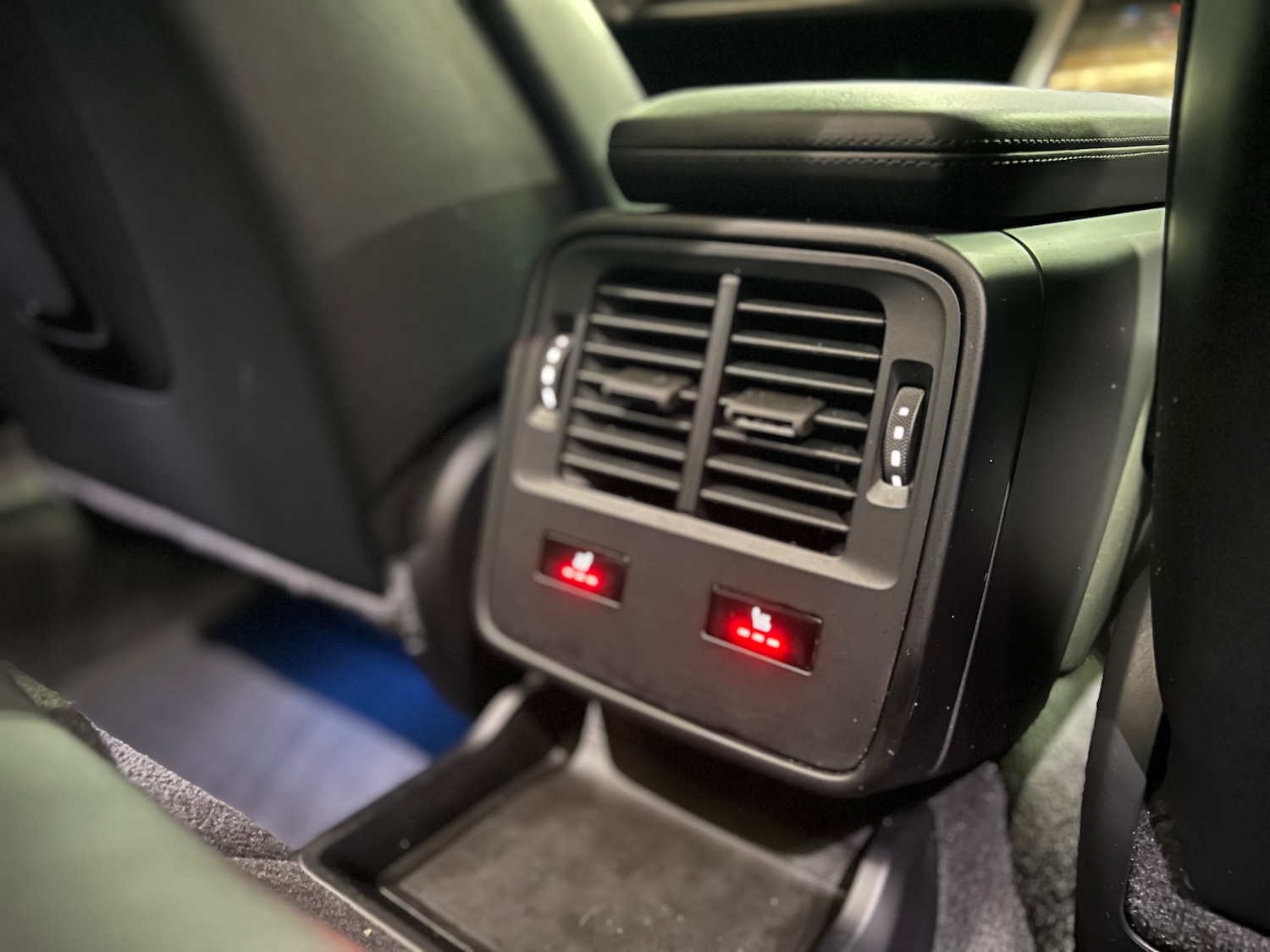 Used Porsche Taycan 2022 for sale - 77034426: Photo 15