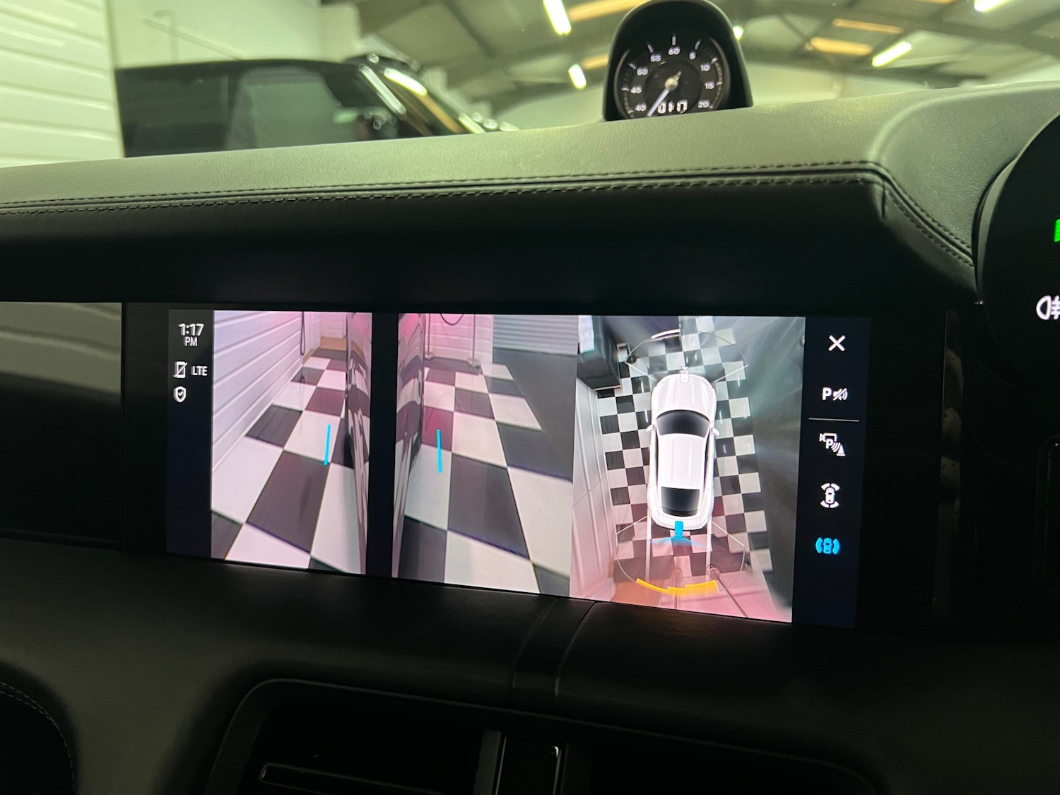 Used Porsche Taycan 2022 for sale - 77034426: Photo 30