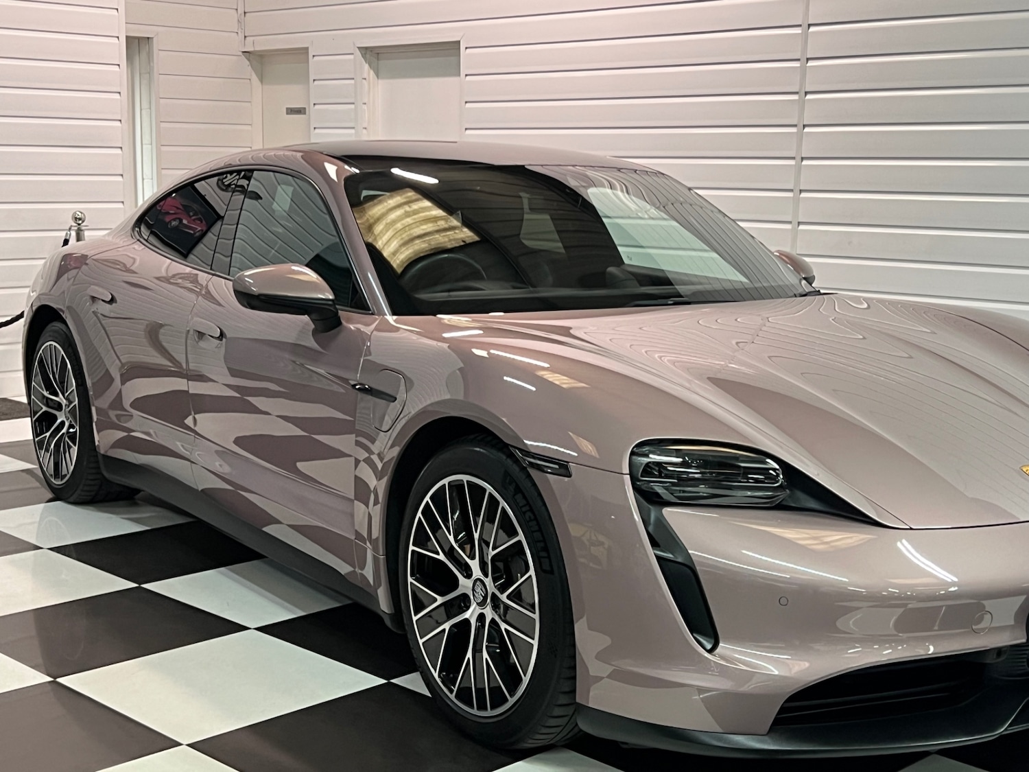 Used Porsche Taycan 2022 for sale - 77034426: Photo 32