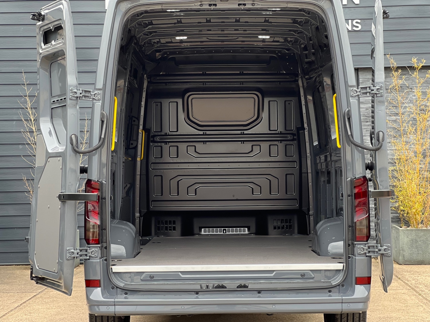 Used Volkswagen Crafter for sale - 76692857: Photo 10