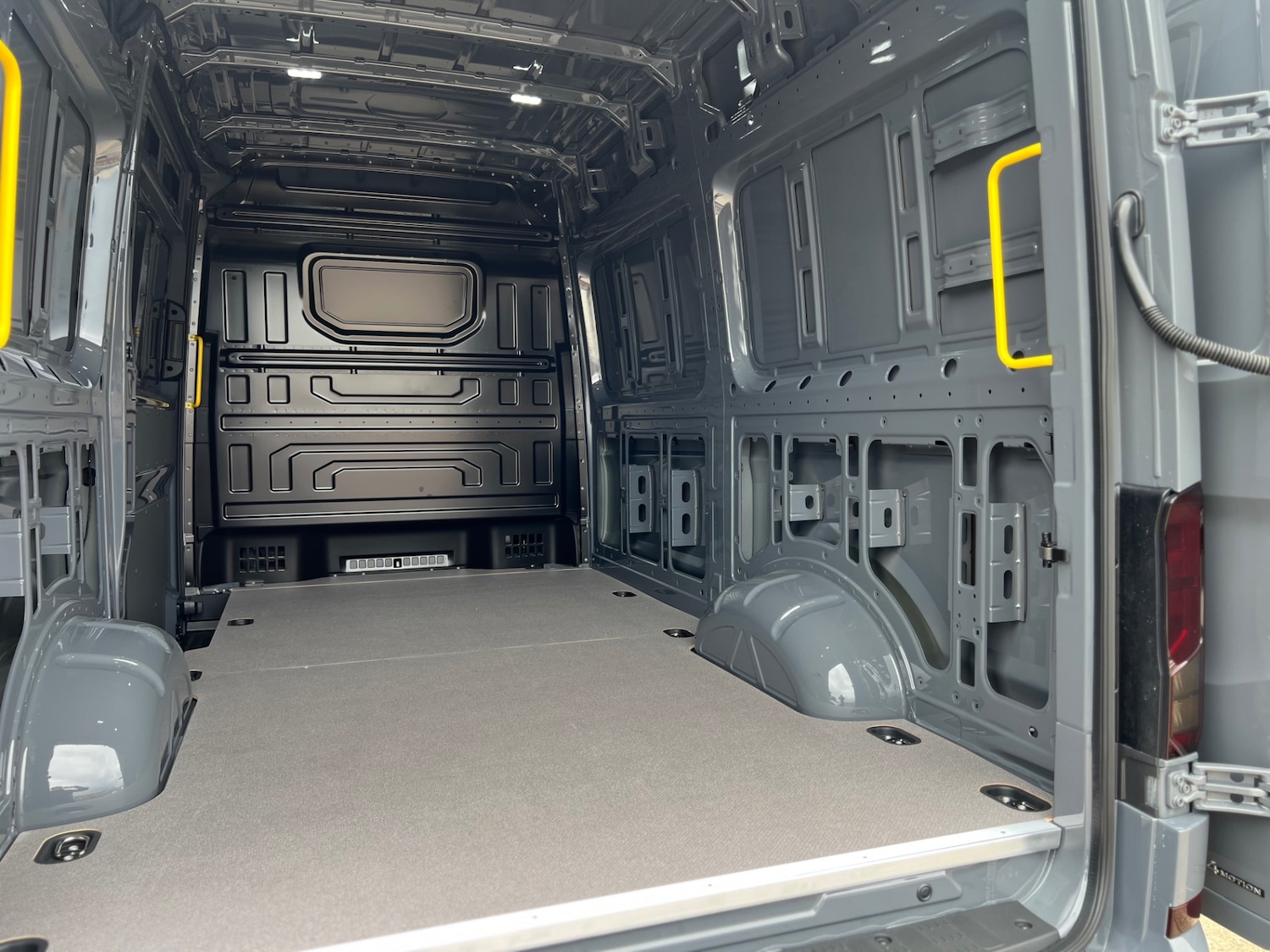 Used Volkswagen Crafter for sale - 76692857: Photo 11