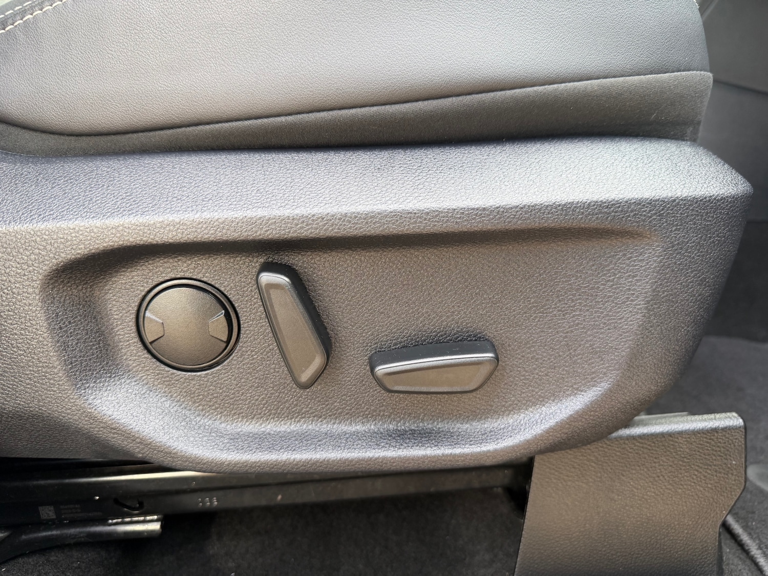 Used Volkswagen Amarok 2024 for sale - 77489980: Photo 16