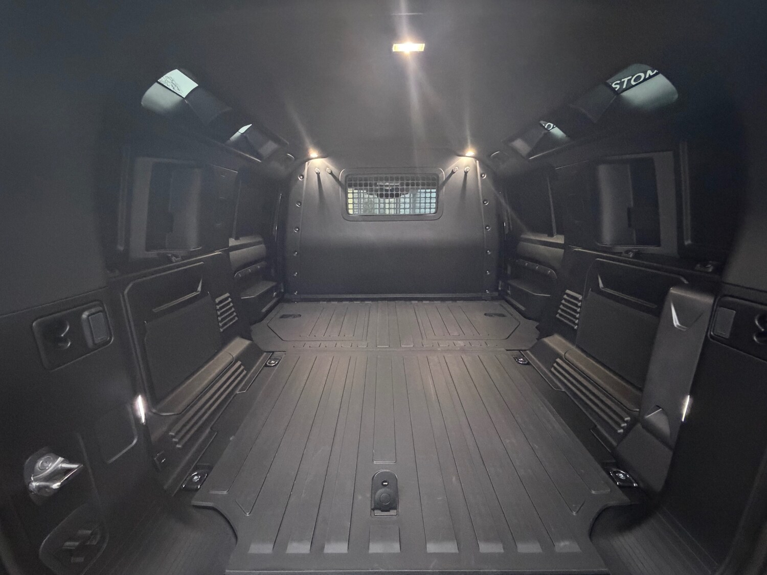 Used Land Rover Defender 2025 for sale - 77417273: Photo 12