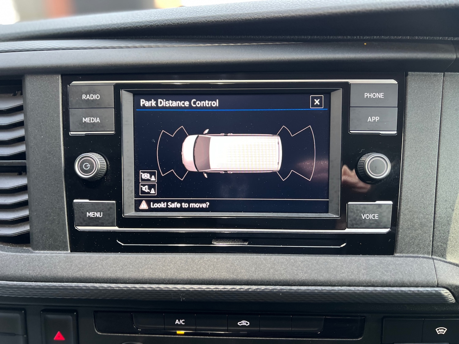 Used Volkswagen Transporter 2023 for sale - 77590183: Photo 23