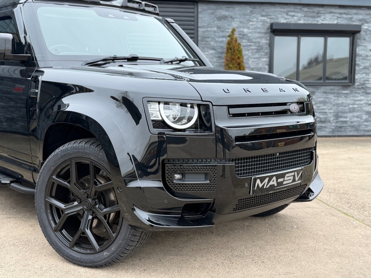 Used Land Rover Defender 2023 for sale - 77774887: Photo 3