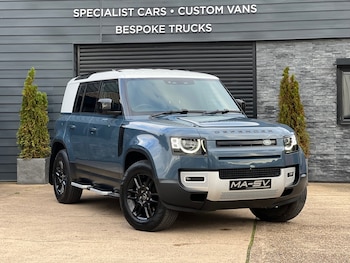 Land Rover - Defender