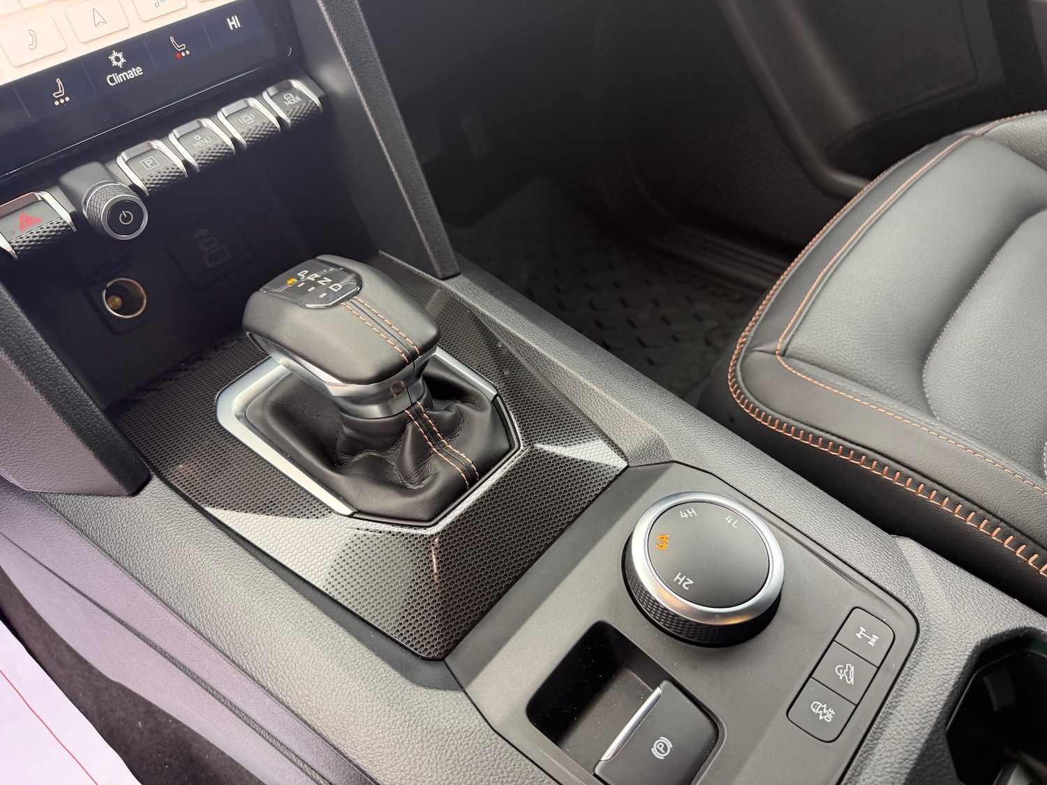 Used Volkswagen Amarok 2025 for sale - 76971589: Photo 22