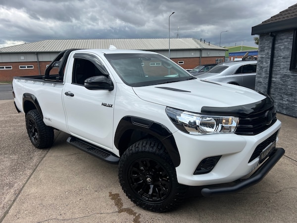 Used Toyota Hilux for sale - 75512860: Photo 27