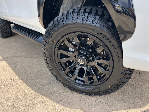 Used Toyota Hilux for sale - 75512860: Photo 4