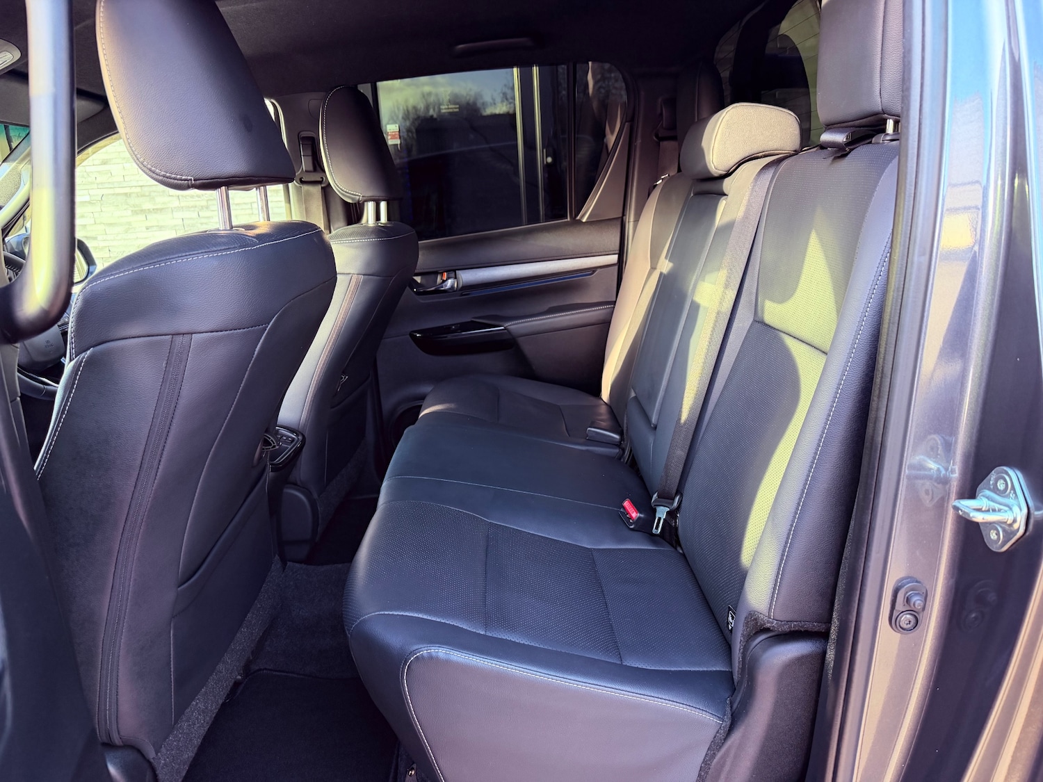 Used Toyota Hilux 2023 for sale - 76600147: Photo 12