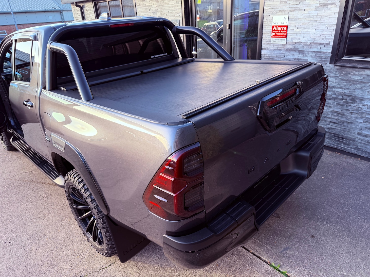 Used Toyota Hilux 2023 for sale - 76600147: Photo 19