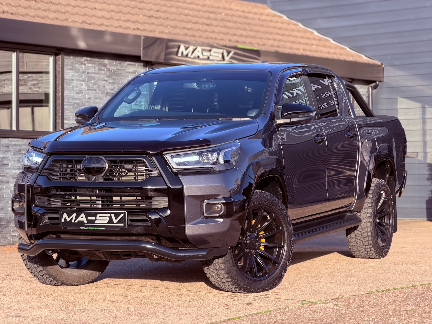 Used Toyota Hilux 2023 for sale - 76600147: Photo 2