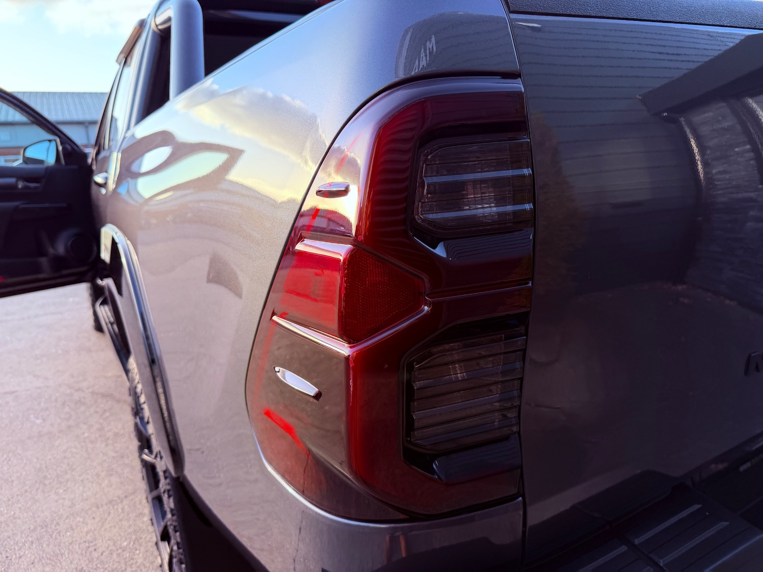 Used Toyota Hilux 2023 for sale - 76600147: Photo 22