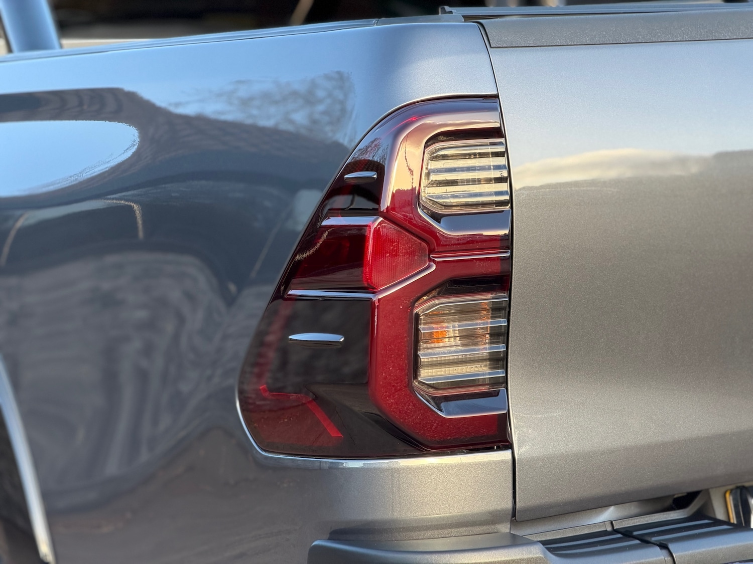 Used Toyota Hilux 2023 for sale - 76600147: Photo 23