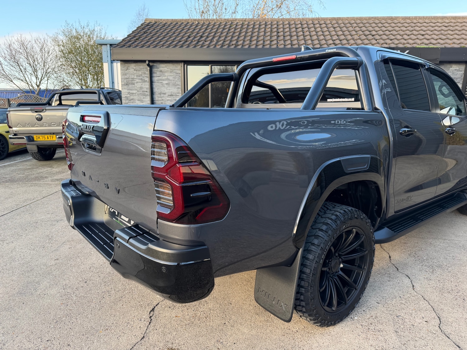 Used Toyota Hilux 2023 for sale - 76600147: Photo 24