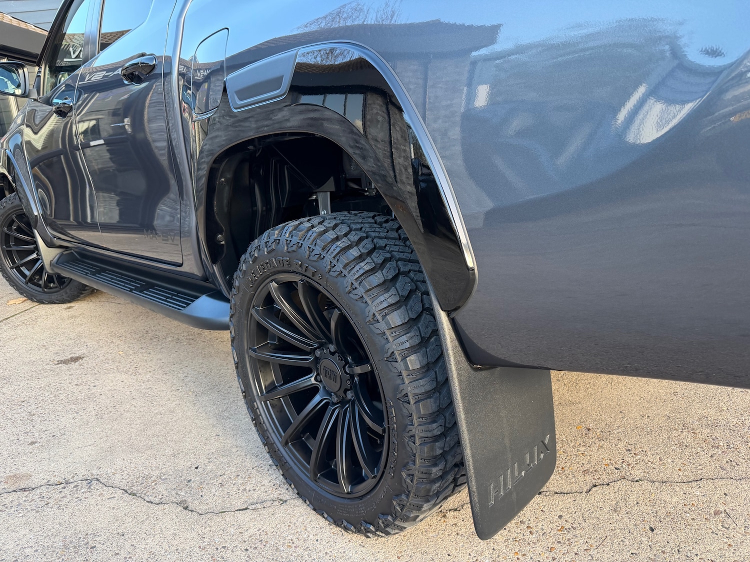 Used Toyota Hilux 2023 for sale - 76600147: Photo 25