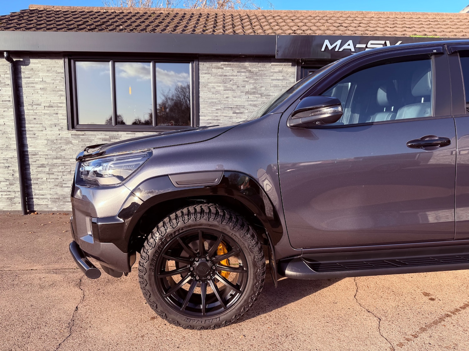 Used Toyota Hilux 2023 for sale - 76600147: Photo 8