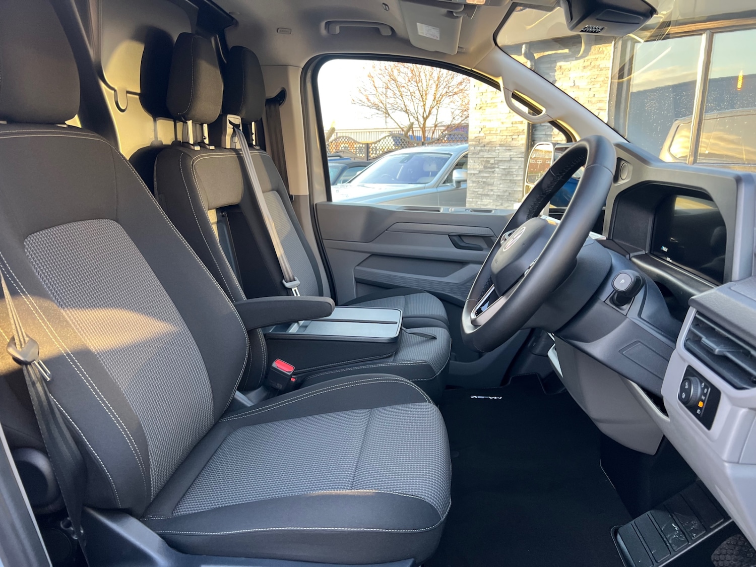 Used Volkswagen Transporter 2025 for sale - 76436156: Photo 18