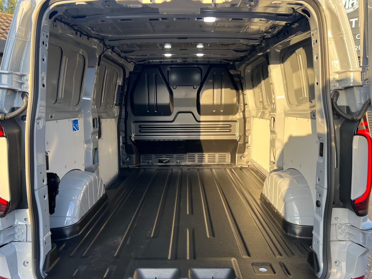 Used Volkswagen Transporter 2025 for sale - 76436156: Photo 26