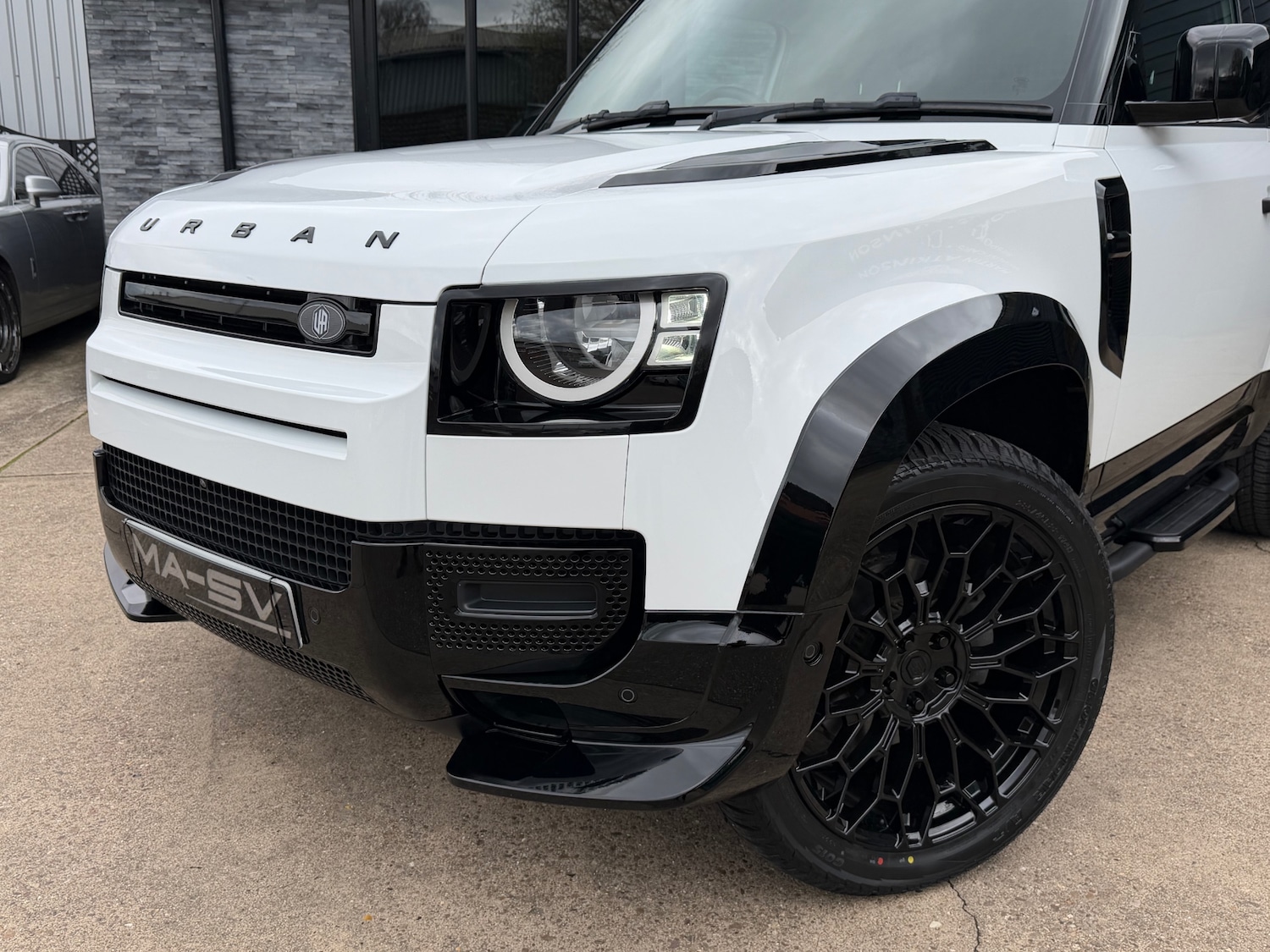 Used Land Rover Defender 2023 for sale - 77872184: Photo 18