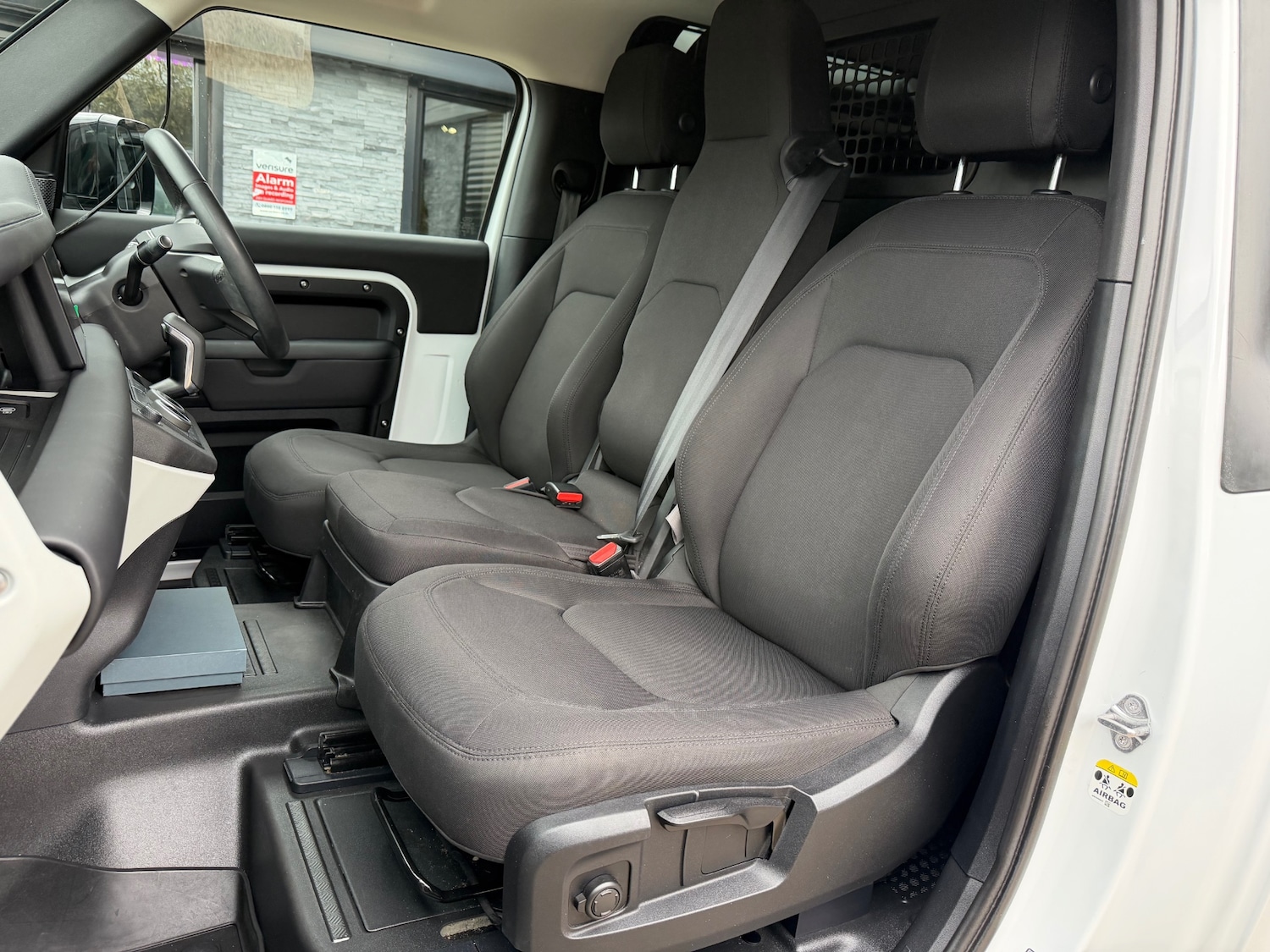 Used Land Rover Defender 2023 for sale - 77872184: Photo 28