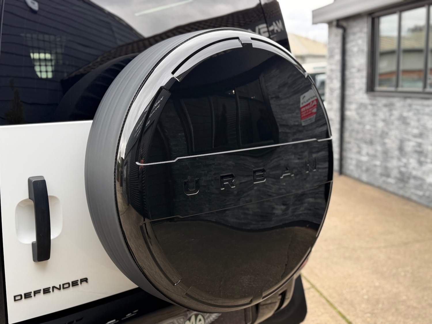 Used Land Rover Defender 2023 for sale - 77872184: Photo 29