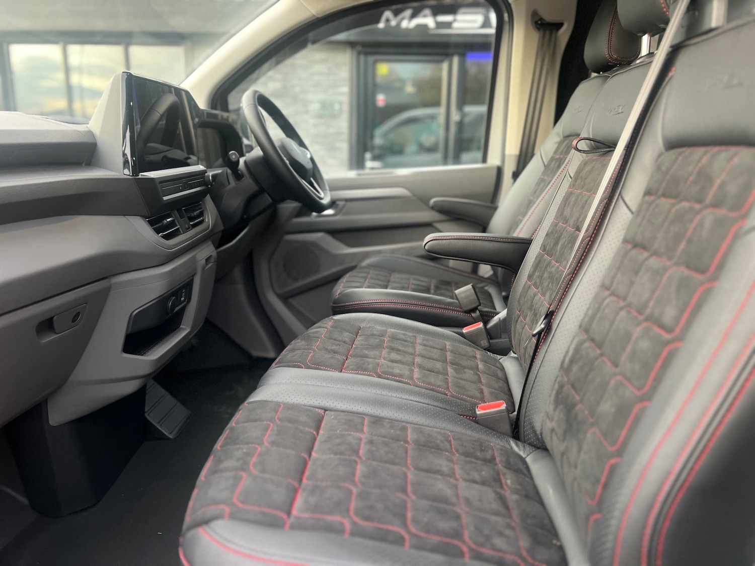 Used Volkswagen Transporter 2025 for sale - 76719280: Photo 13