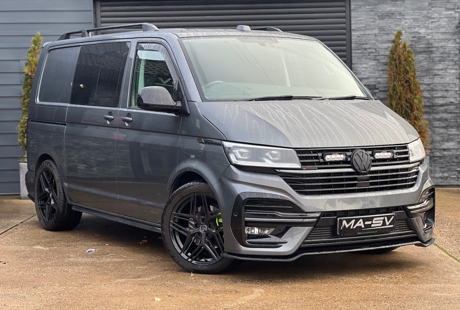 Used Volkswagen Transporter 2024 for sale - 76681928: Photo 1