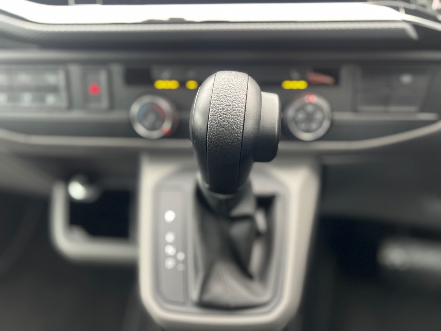 Used Volkswagen Transporter 2024 for sale - 76681928: Photo 12