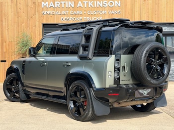 Used Land Rover Defender 2023 for sale - 78906266: Photo