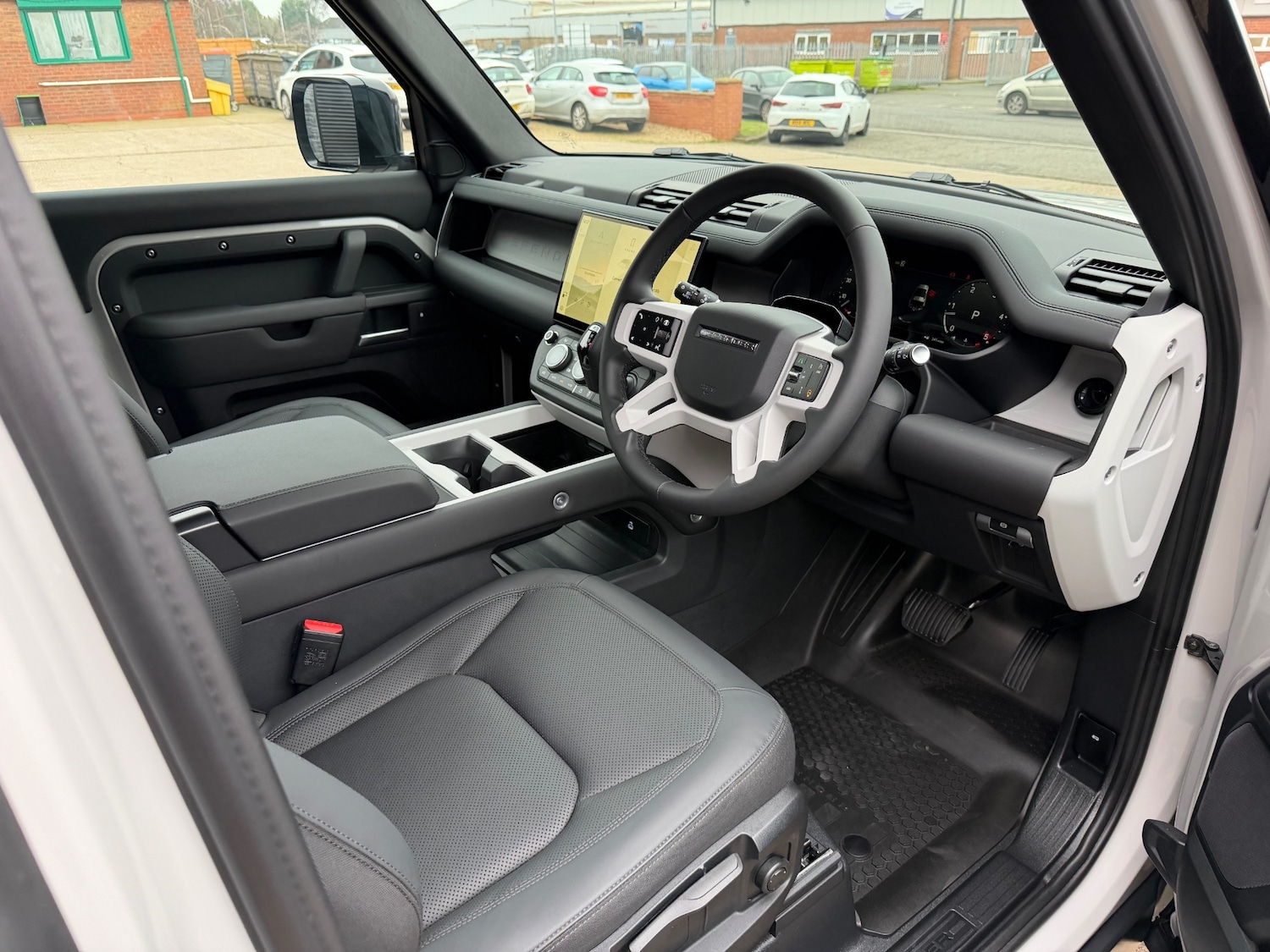 Used Land Rover Defender 2026 for sale - 77504544: Photo 13