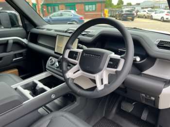 Used Land Rover Defender 2025 for sale - 74328433: Photo